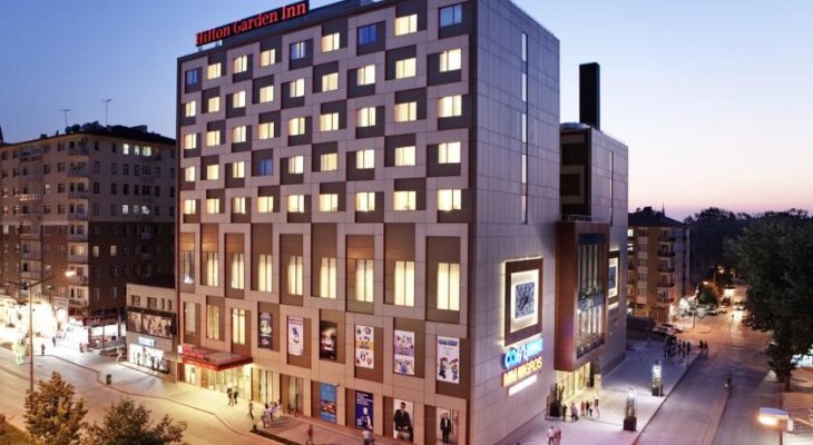 Hilton Garden Inn - Resim 3
