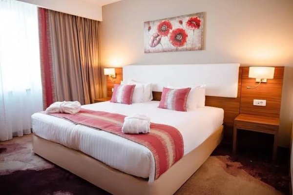 Ramada Plaza Craiova - Resim 2